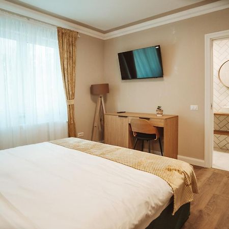 B59 Boutique Hotel Campulung Moldovenesc Luaran gambar