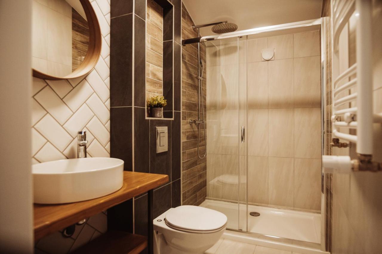 B59 Boutique Hotel Campulung Moldovenesc Luaran gambar