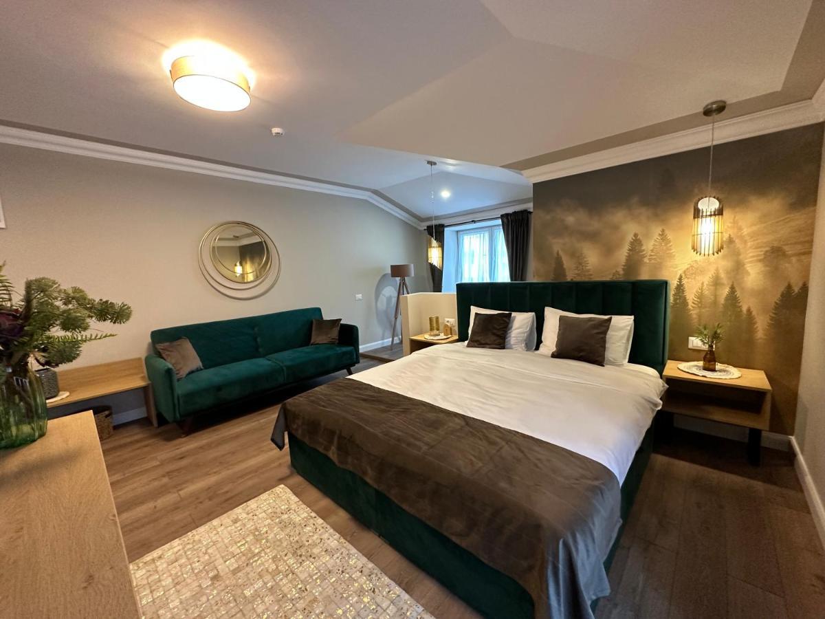 B59 Boutique Hotel Campulung Moldovenesc Luaran gambar